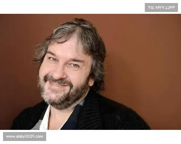 史密斯模仿“狼人”杰克逊经典炸弹摔，现场观众与解说被震撼